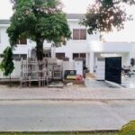 44 Marla Corner House Main Boulevard Basement semi Furnished House for Sale in Bahria Town Lahore 