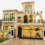 10 Marla Brand New Main Boulevard Semi Furnished House for Sale 𝐢𝐧 Bahria Town Lahore