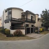10 Marla Corner Double Story use House for Sale in Park View Villa's Soecity Lahore. 