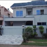 10.5 marla House for sale in wapda town block J3 phase 1 Lahore