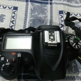 NIKON D7100 with 18 105 Lens for SALE