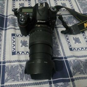 NIKON D7100 with 18 105 Lens for SALE