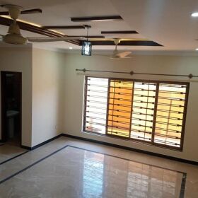 10 Marla Single Unit Luxury House for SALE in Bahria Town Rawalpindi
