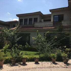 9 Kanals Lakefront Luxury House for Sale in Islamabad