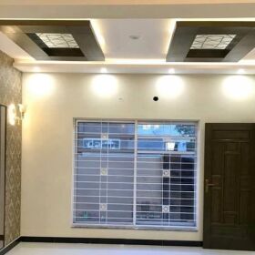 5 Marla Luxury Brand New House Semi Furnished in Bahria Town Lahore