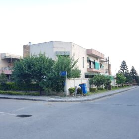 22 MARLA HOUSE FOR SALE IN BAHRIA TOWN PHASE 3 ISLAMABAD 