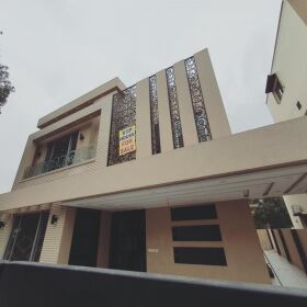 10 Marla Luxury Brand New House for Sale in Bahria Town Lahore