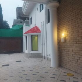 Luxury and Corner House for Rent in F-8 Islamabad 