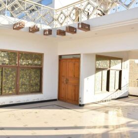 1 Kanal 5 Marla Luxury House for Sale in Main Superhighway Karachi