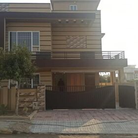 10 marla double storey double unit house for sale in Bahria Town Phase-8