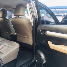 Toyota Hilux Revo V 3.0D 2018 for Sale 