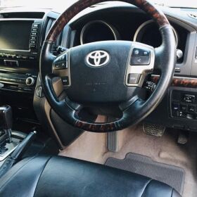 Toyota Land Cruiser ZX Full House 4.6P Model: 2011 for Sale 