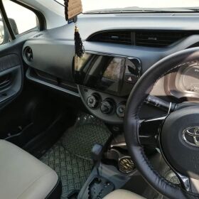 Toyota Vitz 1.0 Model 2017 for Sale 