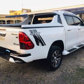 Toyota Hilux Revo 3.0D Model: 2017 for Sale 