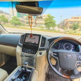 Toyota Land Cruiser ZX 2016 S Grade for Sale 