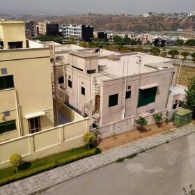 10 Marla single unit corner and Park face House for sale at Zaraj Housing Society ISLAMABAD 