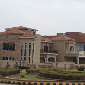 2 knal Corner  Luxury House with Lush Lawn A+ Construction For Sale in Bahria Town Phase 8 Rawalpindi