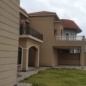 2 knal Corner  Luxury House with Lush Lawn A+ Construction For Sale in Bahria Town Phase 8 Rawalpindi