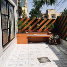 10 Marla Brand New Semi Furnished House 𝐢𝐧 , Bahria Town Lahore 𝐅𝐨𝐫 Sale