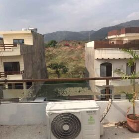 15 MARLA DOUBLE STORY HOUSE FOR SALE IN E-11/2 ISLAMABAD 
