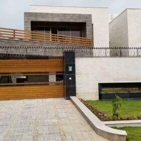 2 KANAL HOUSE FOR SALE IN F-7/1 ISLAMABAD 