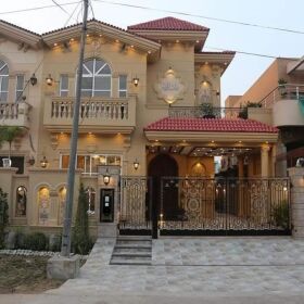 10-Marla Brand New Spanish House is Available for SALE in DHA PHASE-8 Lahore 