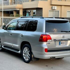 Toyota Land Cruiser ZX 2013 FOR SALE 