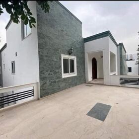 1.5 Kanal House for Sale in F-8/2 Islamabad