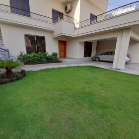 1 kanal double story Furnished House for sale in Revenue Society on main shukat khanum Road Lahore