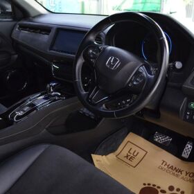 Honda Vezel Hybrid 2016 RS Package for Sale 