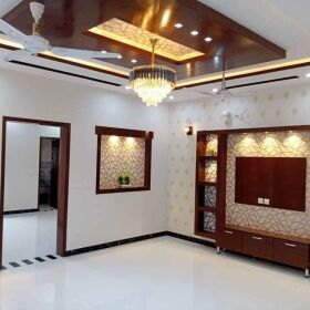 BAHRIA TOWN LAHORE BRAND NEW 10 MARLAH BEAUTIFUL HOUSE FOR SALE