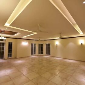 CORNER LUXURY BRAND NEW HOUSE FOR SALE IN F-7/2 ISLAMABAD 