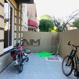 Luxurious Designer 10 Marla House for SALE in Bahria Town Islamabad 
