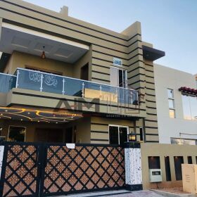 Luxurious Designer 10 Marla House for SALE in Bahria Town Islamabad 