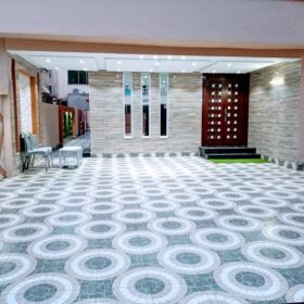 12 Marla Beautiful Designer House for Sale in Bahria Town Lahore 