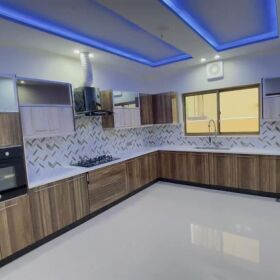10 Marla House for Sale in Bahria Town Lahore 