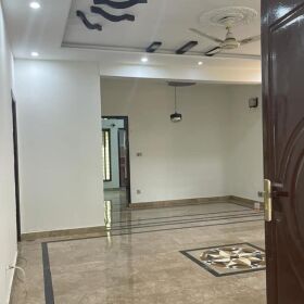 08 Marla renovated House Umer Block Sector B Bahria Town Lahore.