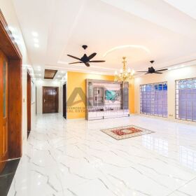 BEAUTIFUL Designer 1 Kanal House for SALE in Bahria Town Phase 7 Rawalpindi