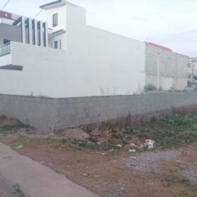 Plot for Sale in Ghouri Town Phase 3 ISLAMABAD 