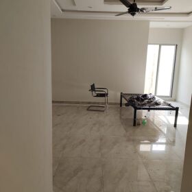 10 Marla House for Sale M7 Blouck B in Lake City Lahore